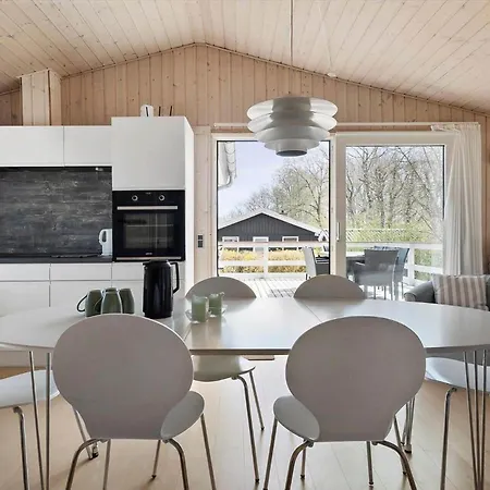 40502-juelsminde-pot-strandby-1 * Sønderby