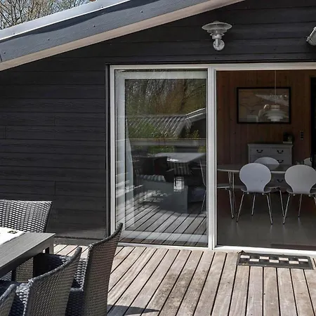 40502-juelsminde-pot-strandby-1 Hébergement de vacances *